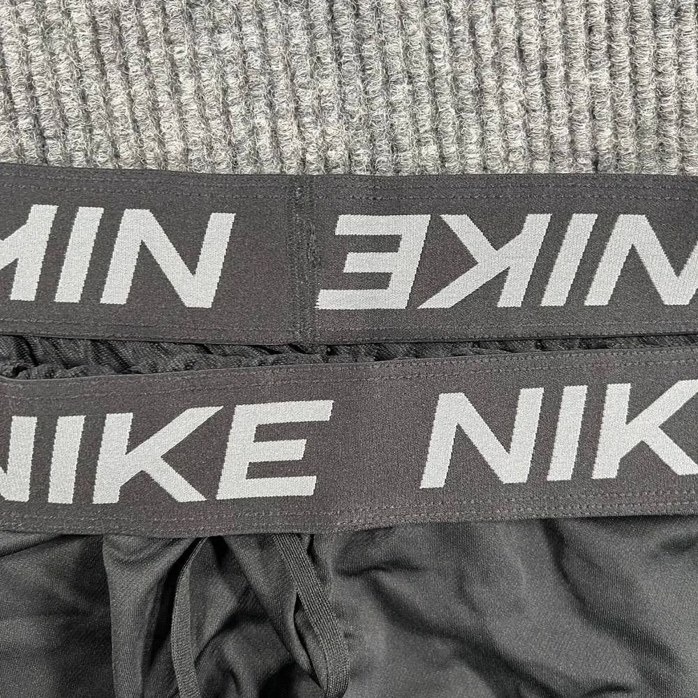 Nike Shorts Womens Dri Fit Large Black Activewear Workout Casual Gym New